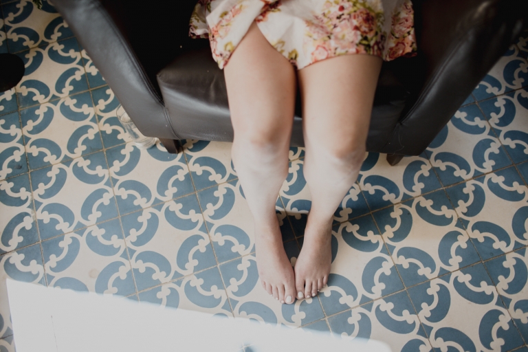 bride getting ready in cas xorc mallorca