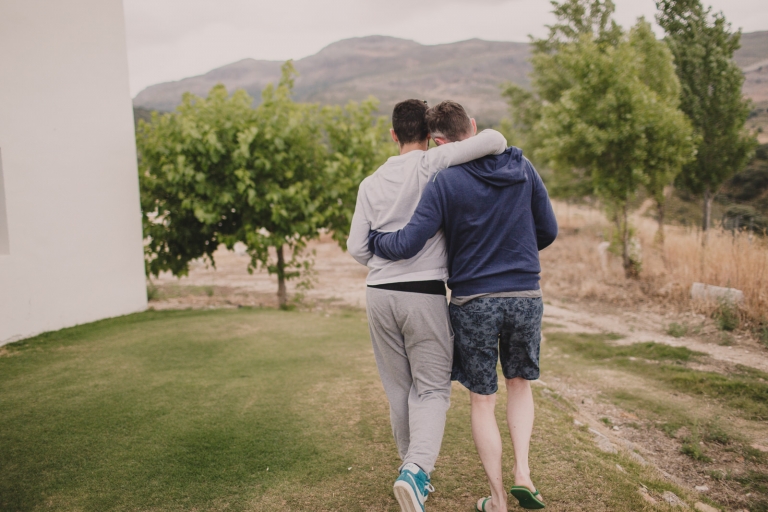 photo detail of the couple