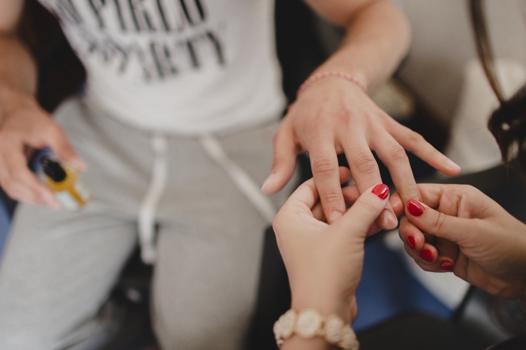 picture of the groom getting ready