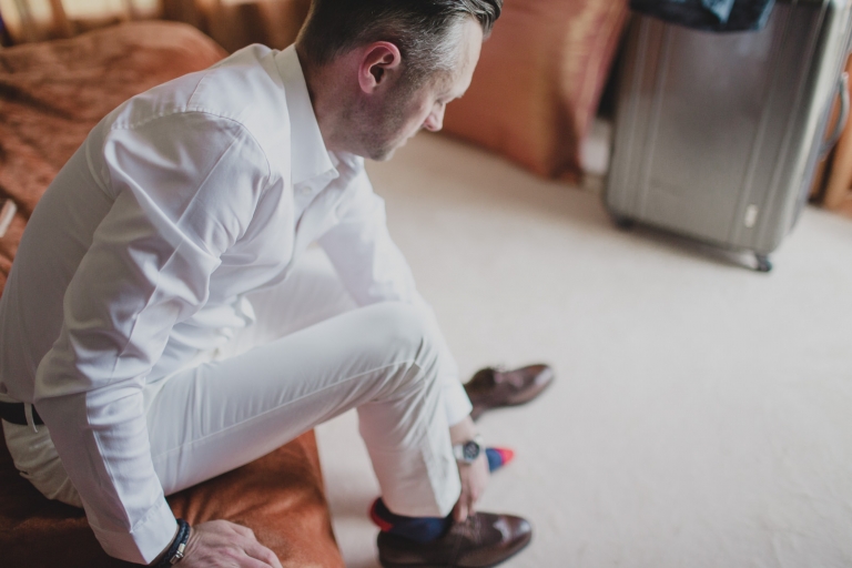 picture of the groom getting ready