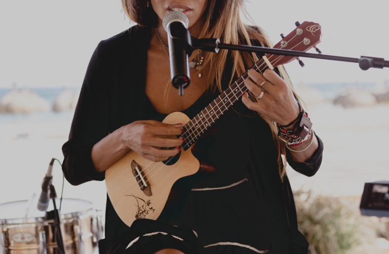 musician playing the guitar