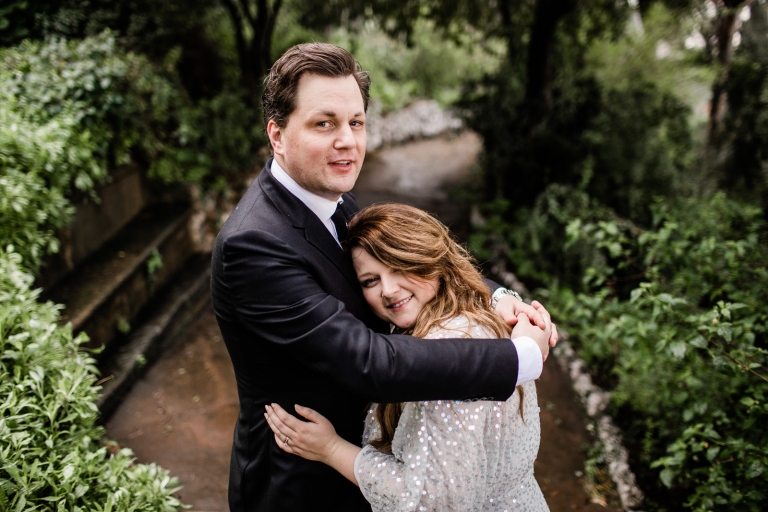 couple portrait at the botanic garden